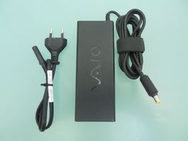 26) Sony Netzteil AC-Adapter - PCGA-AC1V6 - 64 Watt