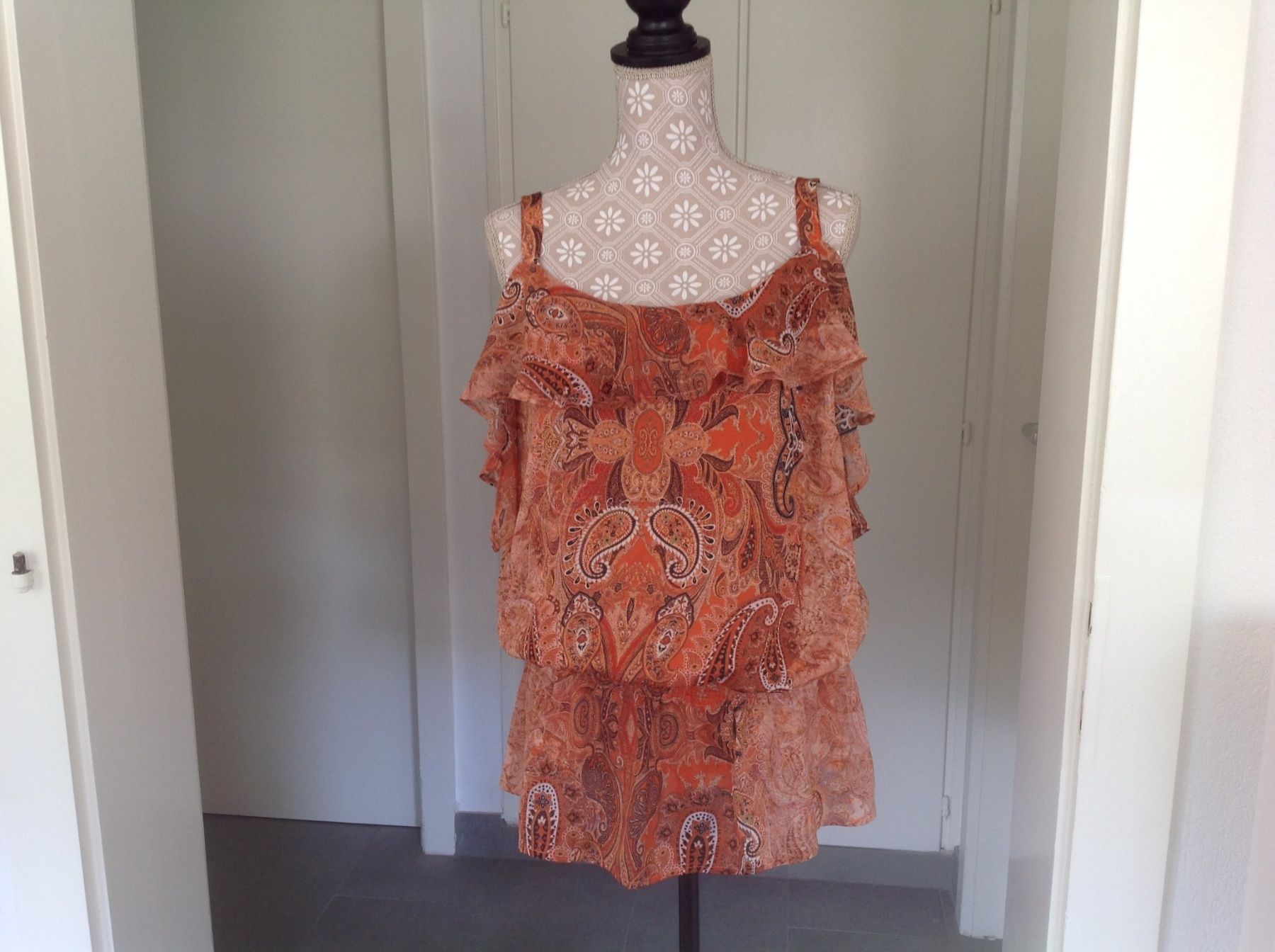 Top: Fiorella Rubino - Top - 44 – Usato da Sion venduto da accroshoes