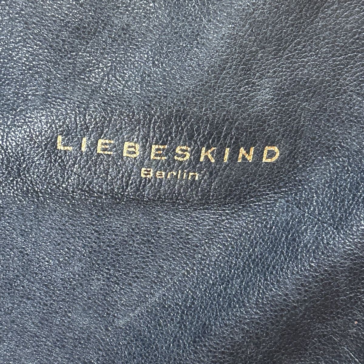 Liebeskind Borse da donna: Liebeskind Berlin Ledertasche dunkelblau – Usato da Laufen venduto da belleskulptur 1