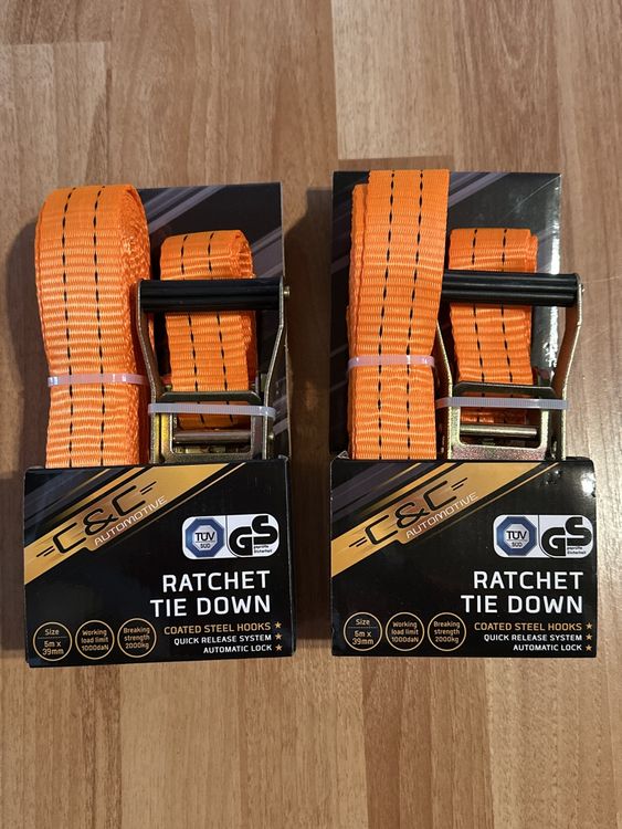 Tous les outils: Spanngurt mit Ratsche 5m x 39mm neu 2 Stück – Neuf avec emballage d'origine à St.Gallen par maierm01
