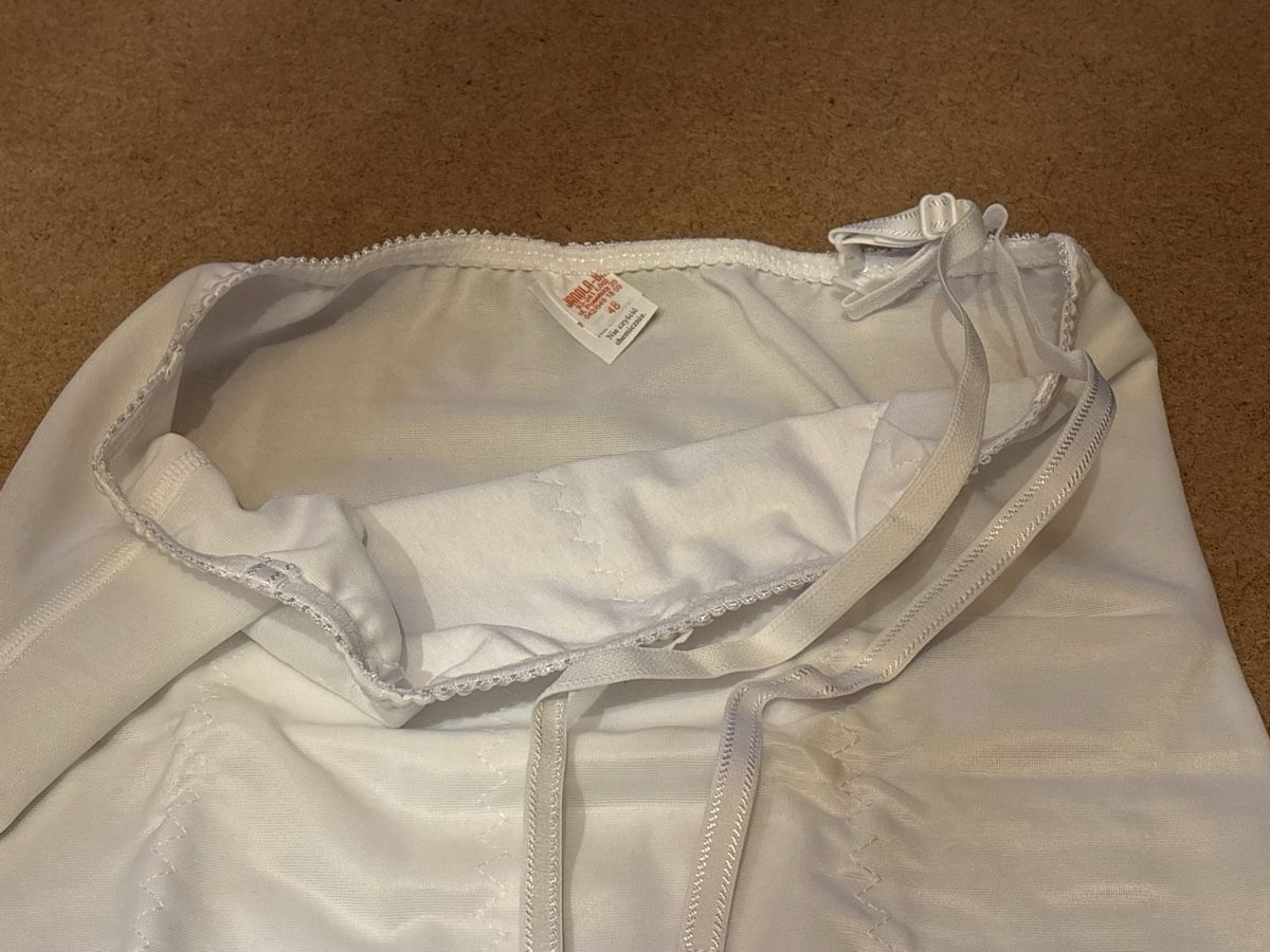 Altra biancheria intima: Kompressions Unterbrust Body – Nuovo (secondo la descrizione) da Rümlang venduto da Sambas19 1