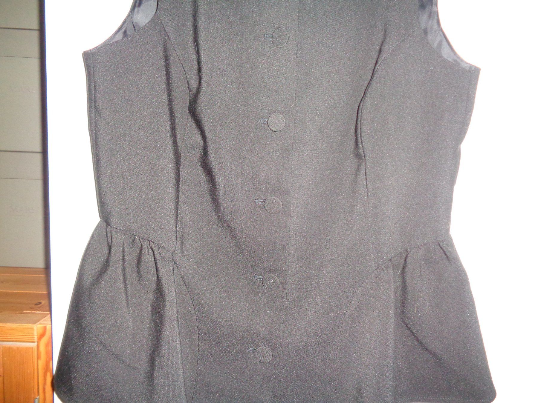 Gilet & Giacche senza maniche: *** schwarzes TOP / Gilet *** / Neu – Nuovo (secondo la descrizione) da Othmarsingen venduto da Leuchtturmlady 3