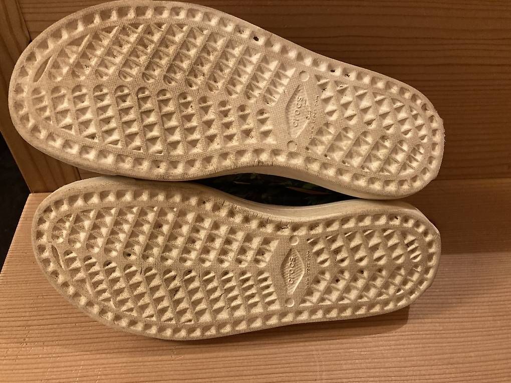 Schuhe für Jungen: Crocs Gr.34 – Gebraucht aus Brunnadern von Bumlebee 2