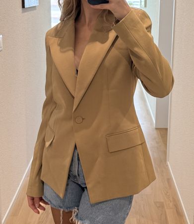 Theory Blazer - Mustard, Size 6, Like New, Classy Look!