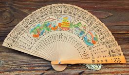 Chinesischer Vintage Holz-Fächer mit Originalschachtel