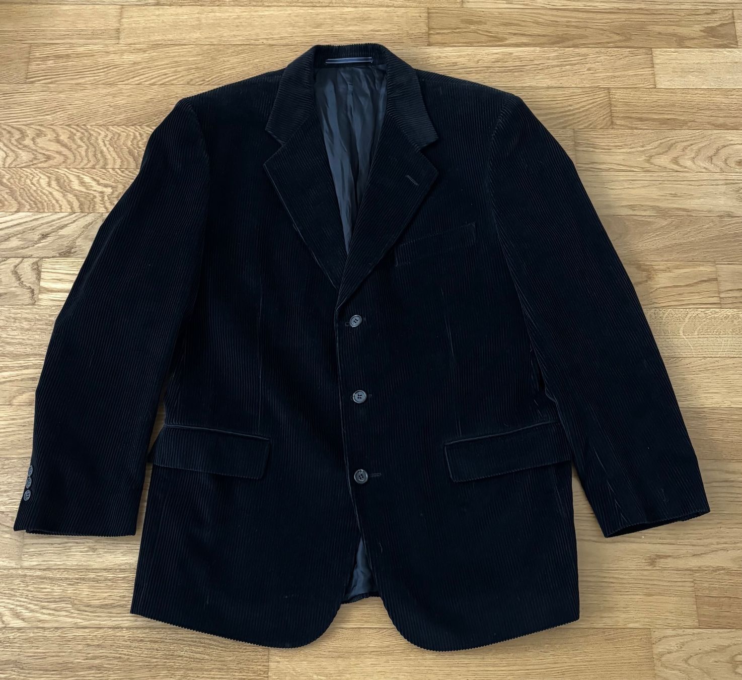 Corneliani Giacche: CORNELIANI Sakko / Blazer (52 8 R) – Usato da Cham venduto da Merdek123