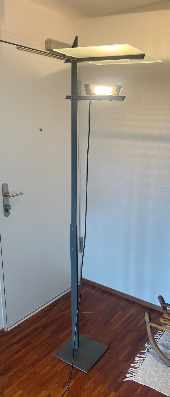 Lampade: Stehleuchte ideal für Atelier – Usato da Aarau venduto da Aarauer73