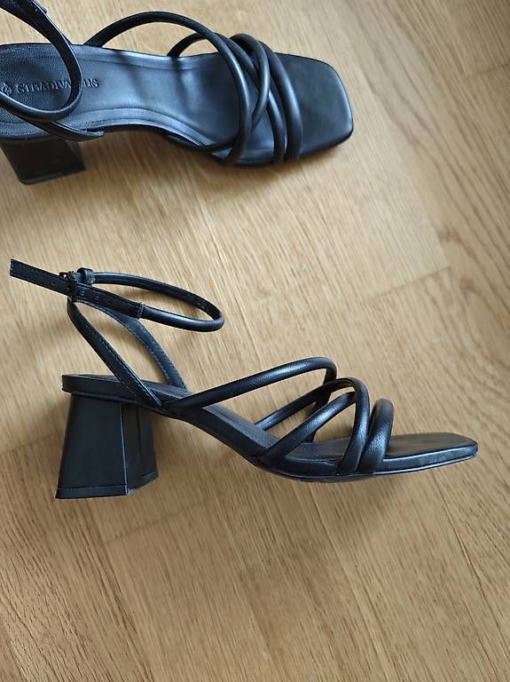 Stradivarius Damenschuhe: Schuhe Stradivarius 36 NEU – Gebraucht aus Altendorf von Crazycat_