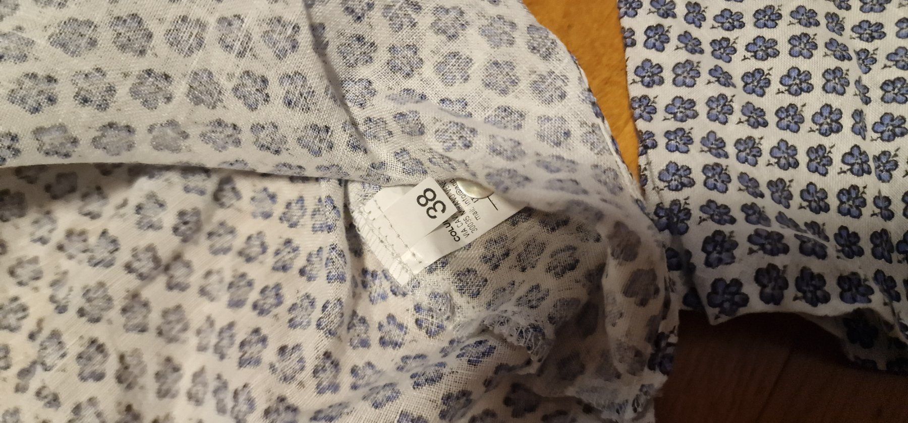 Blusen: Set aus 2 Hemd und Bluse "and Camicie 38" und "Old Navy S" – Gebraucht aus Fällanden von zeno01 4