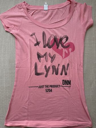 Pinkes T-Shirt mit Aufdruck, Grösse M, super Zustand!