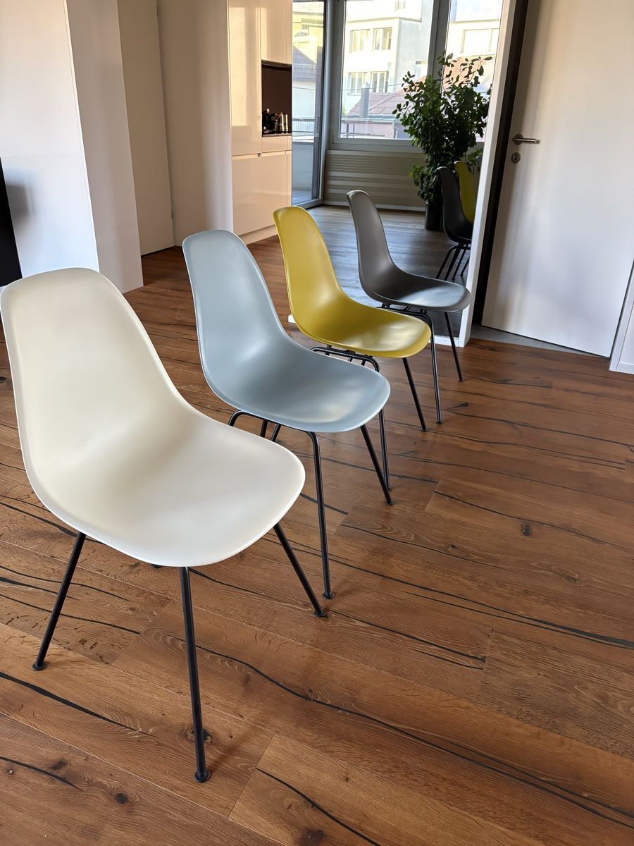 Vitra Stühle: Vitra Stühle – Neu (gemäss Beschreibung) aus Luzern von lar_pf8n 1