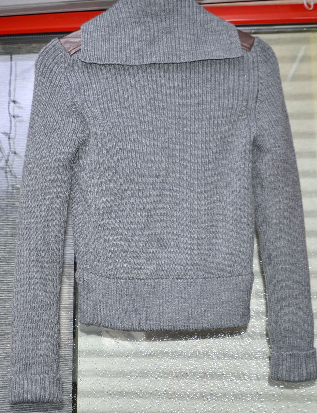 Prada Maglioni & Felpe: Jacke / pulover Prada veste / pull 100% Woll / laine .40 – Usato da Collonges venduto da Auganien 5