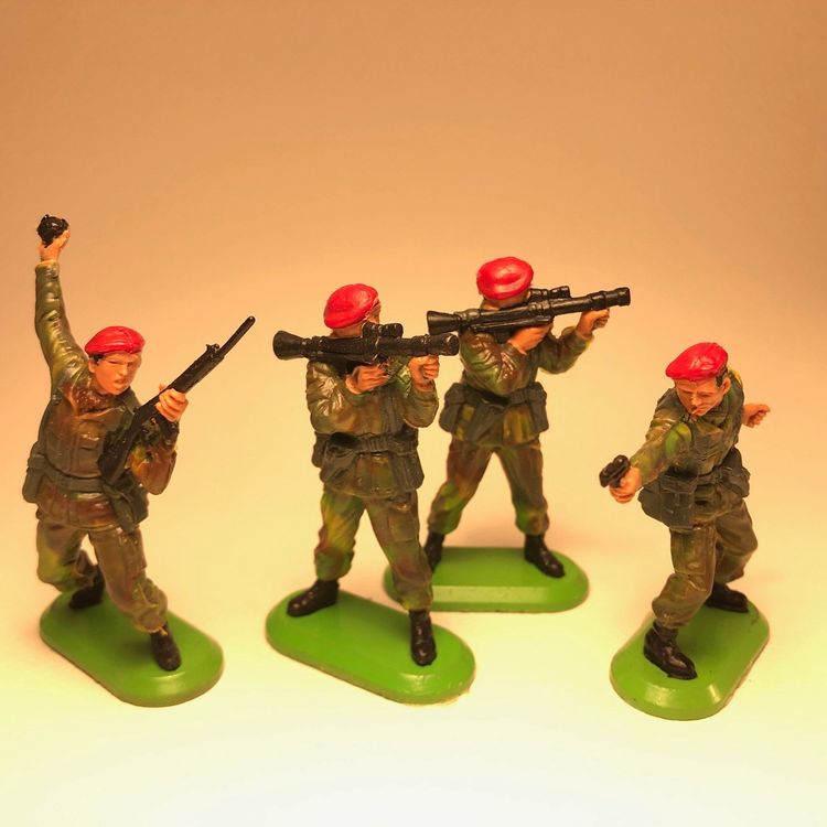 Britains Deetail - Armée Moderne - Boite Détaillant Vide Jeep Task Force Casque Bleu Ref 7619 P Image 428120 Grande