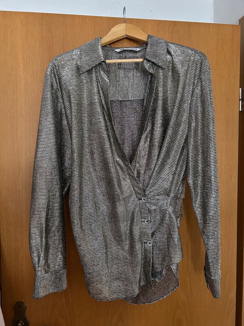 Zara Camicette: GOLDENE ZARA BLUSE – Nuovo (secondo la descrizione) da Murten venduto da zia_6czz