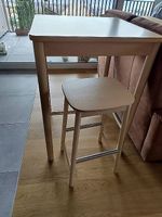 A vendre table haute et un tabouret