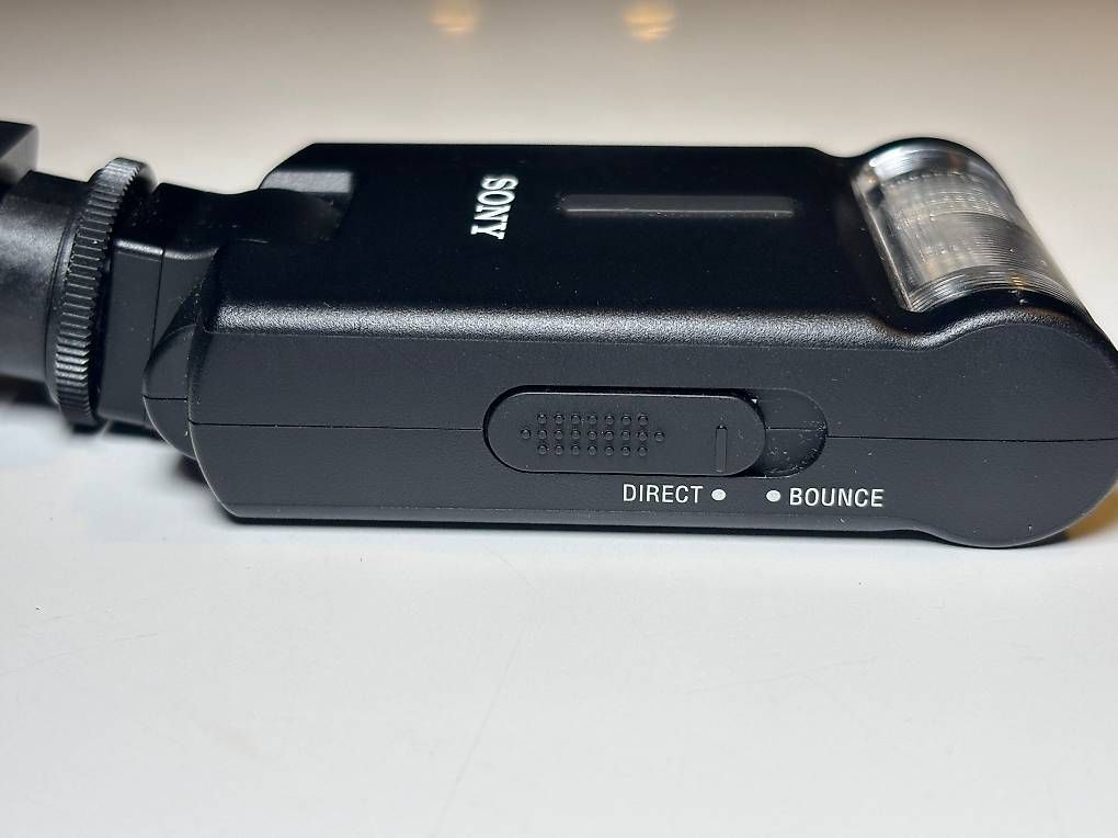 Produktbild von VILTROX Z2 Mini Faltblitz Für Sony – TTL/Manuell, 5 Stufen, 60 Mm Erhöhter Kopf, 700 Blitze, 2 S Ladezeit, USB-C – Für Alpha A7, A9, A6xxx