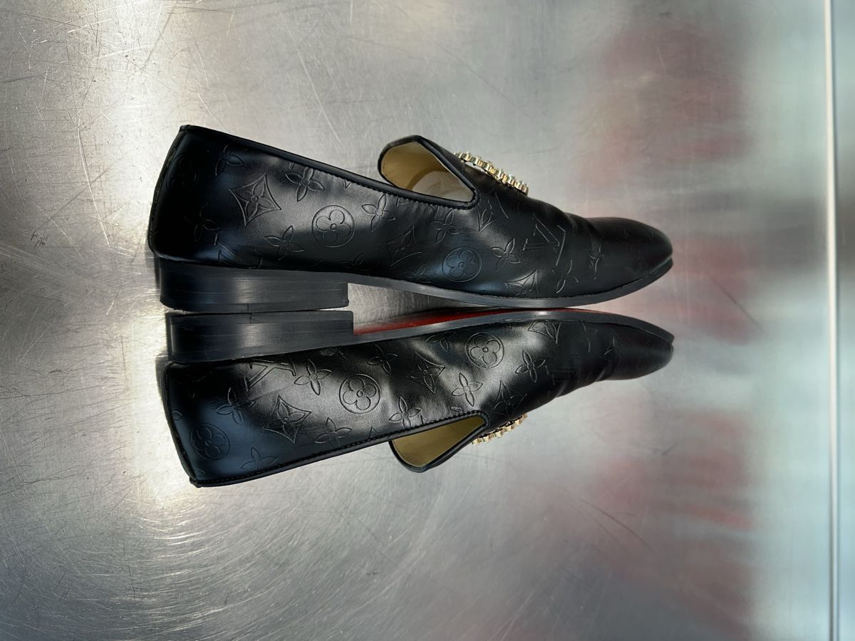 Louis Vuitton Chaussures hommes: Louis Vuitton schwarz mit Schmuckstein – D'occasion à Schwende par weesli 3