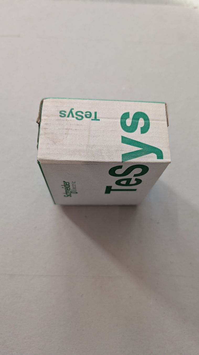 Schneider Componenti elettronici: Schneider Electric Schütz 24VDC 18A – Nuovo e nell'imballaggio originale da Volketswil venduto da mar_c5pv 4