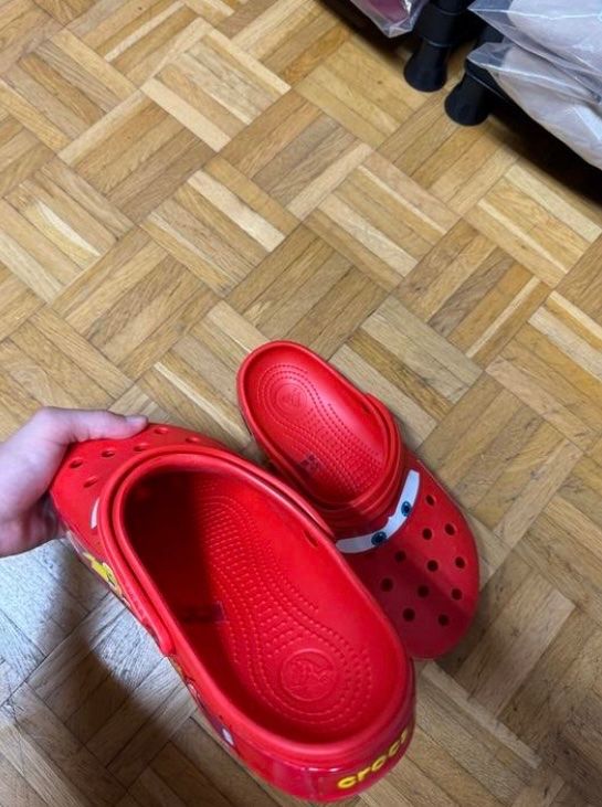 Crocs Chaussures hommes: Cars Disney Crocs – Neuf (Voir description) à Renens VD par acc_x6fw 3