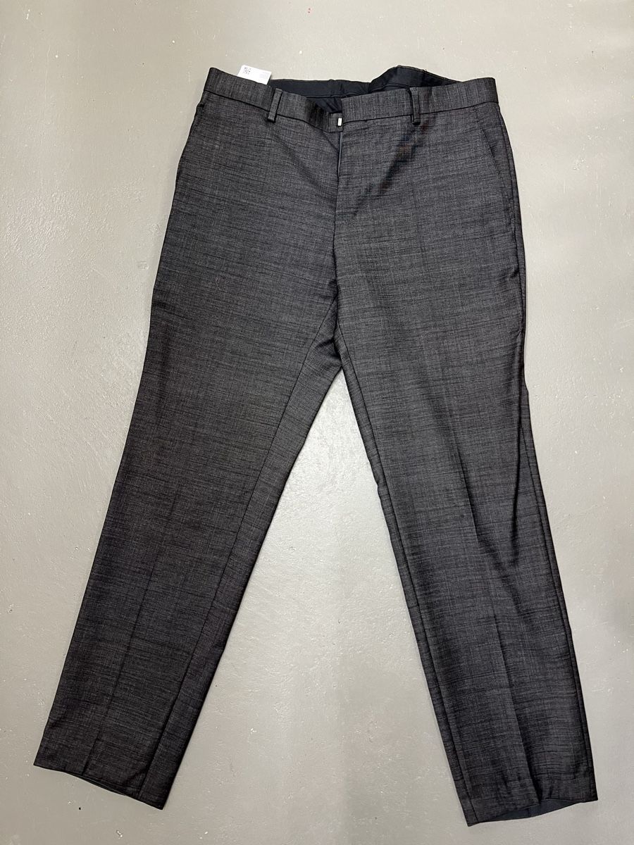 Hugo Boss Completi: Hugo Boss Herrenanzug – Usato da Basel venduto da san_zks2 1