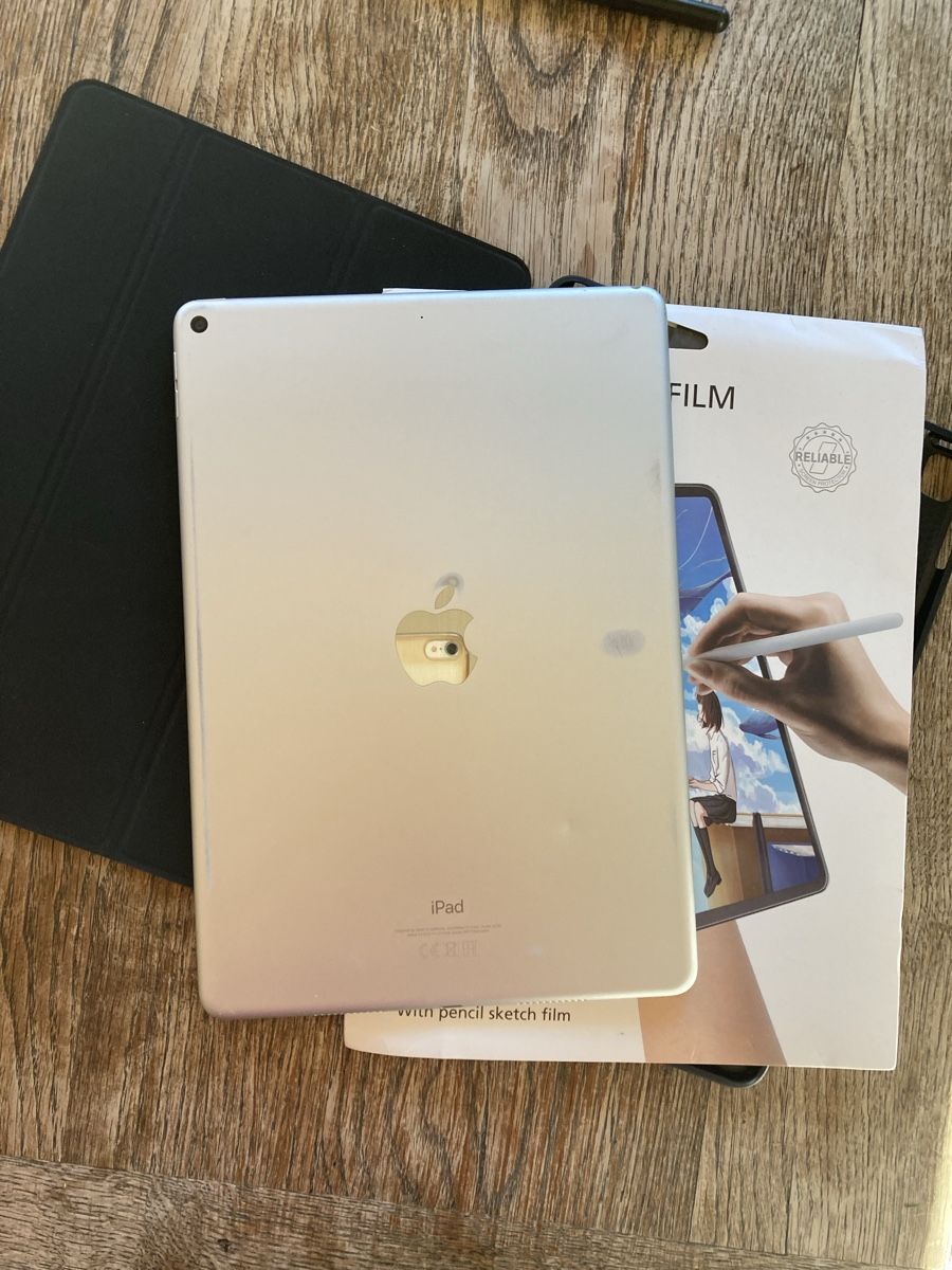 Apple Tablet PC: Ipad Air 3. Gen (3th /3éme Generation) – Usato da Zürich venduto da val_7jy7 3