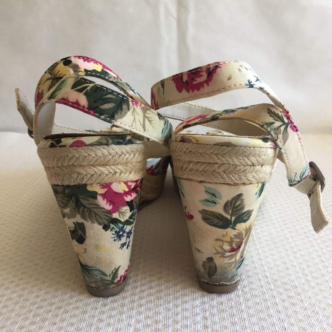 Cube Scarpe da donna: Cube - Sandalettes  plateau - 37 – Usato da Sion venduto da accroshoes 2