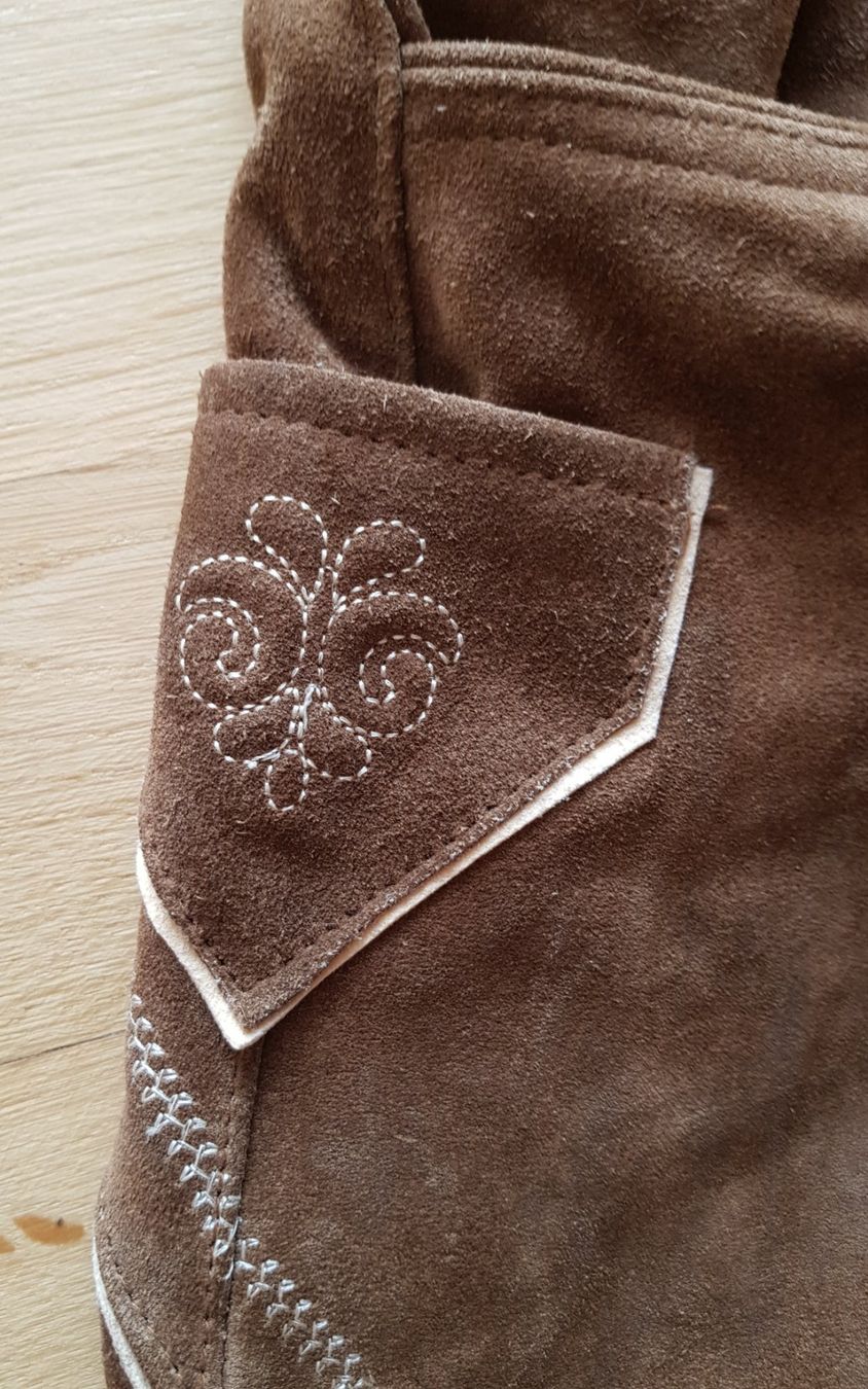 Pantalons: Trachten Lederhose Gr. 46 – D'occasion à Erlenbach ZH par wem_6f9c 6