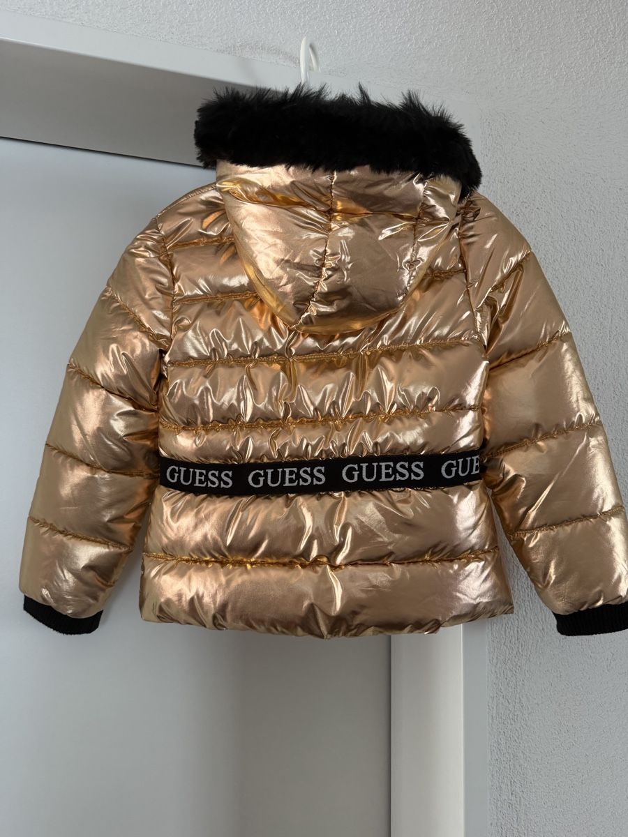 Guess Giacche & Cappotti: Guess Winterjacke Gr. 120 – Usato da Glattpark(Opfikon) venduto da Glatt19 1