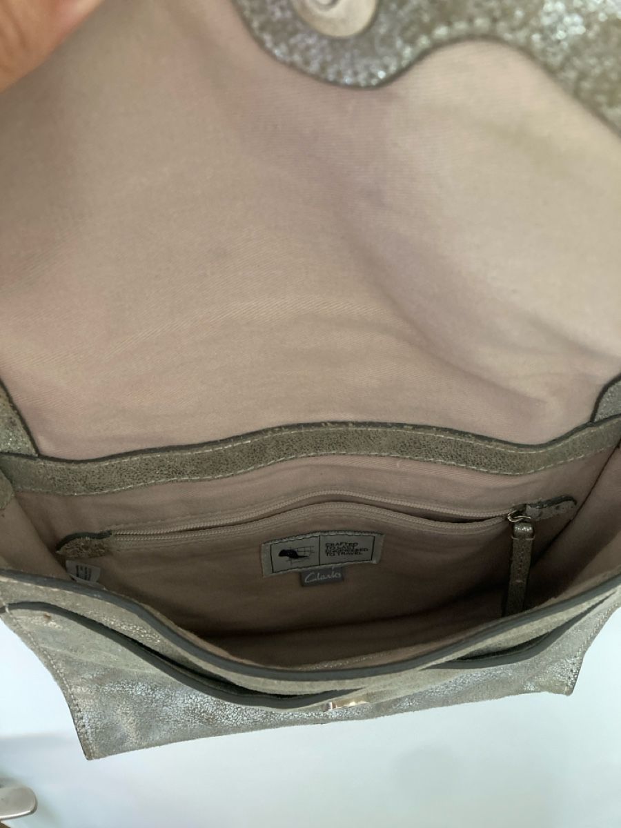 Clarks Taschen für Damen: Silberne Ledertasche von Clarks – Gebraucht aus Winterthur von fraufabula 3