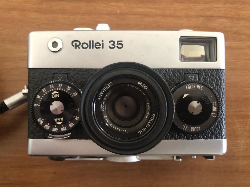 Appareil photo Rollei 35 + sacoche made in singapore
