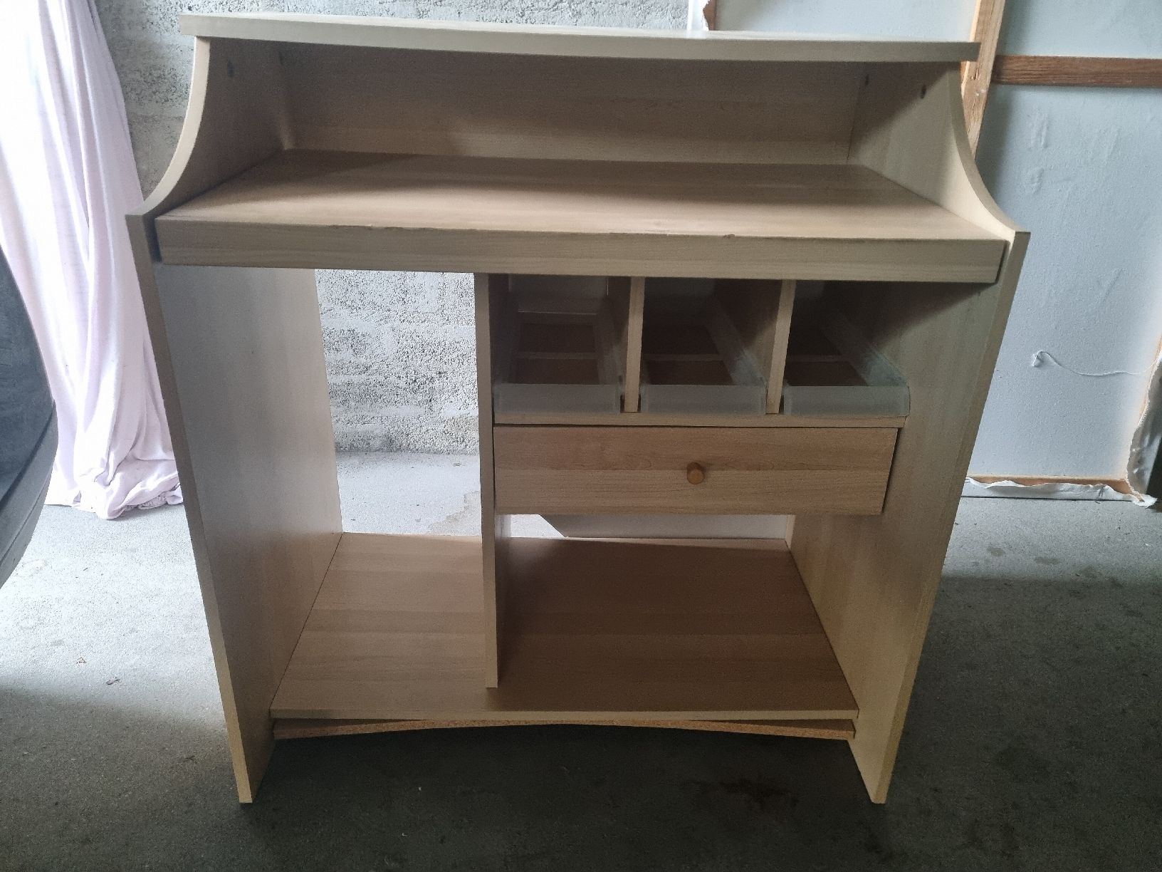 Schreibtische: Bureau avec tiroir en bois clair – Gebraucht aus Peseux von Seven_life 1