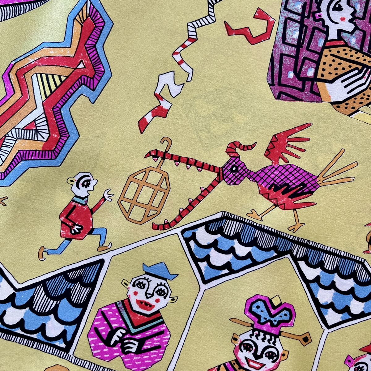 Fabric Frontline Foulard & Sciarpe: FABRIC FRONTLINE New Silk Scarf – Nuovo (secondo la descrizione) da Emmen venduto da Nightingale_2022 9