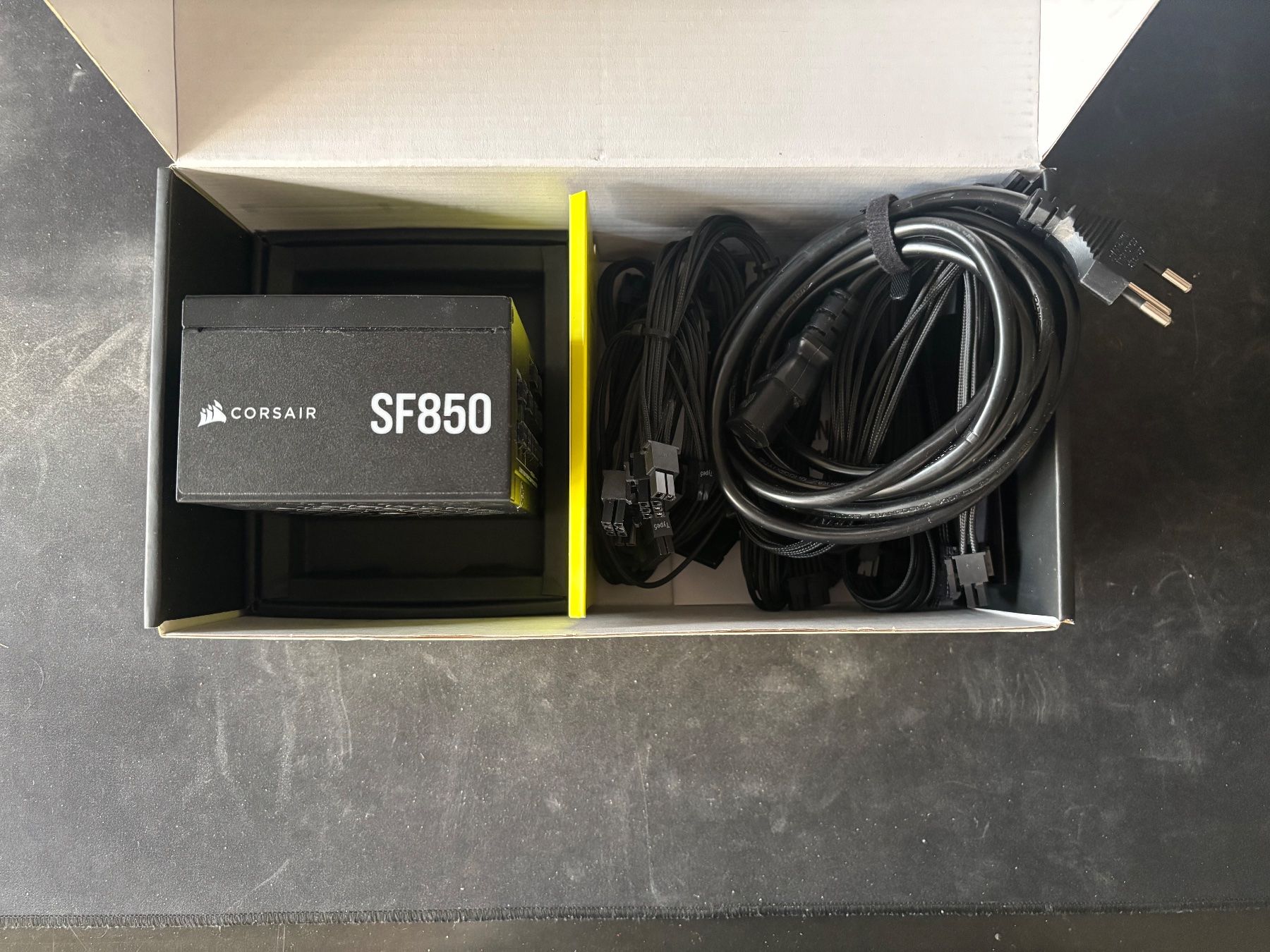 Corsair Componenti elettronici: Corsair SF850 – Usato da Gwatt (Thun) venduto da Cooler209 2