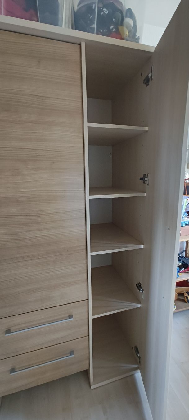 Paidi Schränke: Kleider Schrank kinder – Gebraucht aus Bern von Ghanem 1