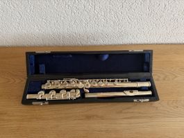 Yamaha YFL‑517 H Professional Flute