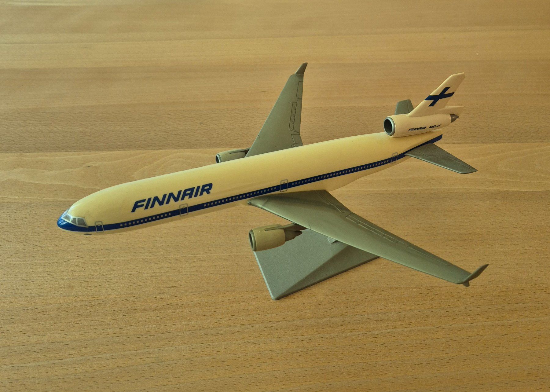 Kit di modellismo & Modellini statici: MD-11 - Finnair - Modell – Usato da Volketswil venduto da SwissAir86