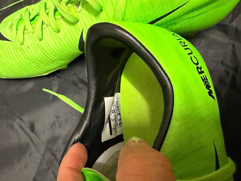 Scarpe da uomo: Fussballschuhe Gr 40 – Usato da Menzingen venduto da lua123 2