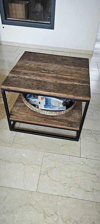 Tische: Altholz Couchtisch – Gebraucht aus Weesen von Realbuchilla1 1