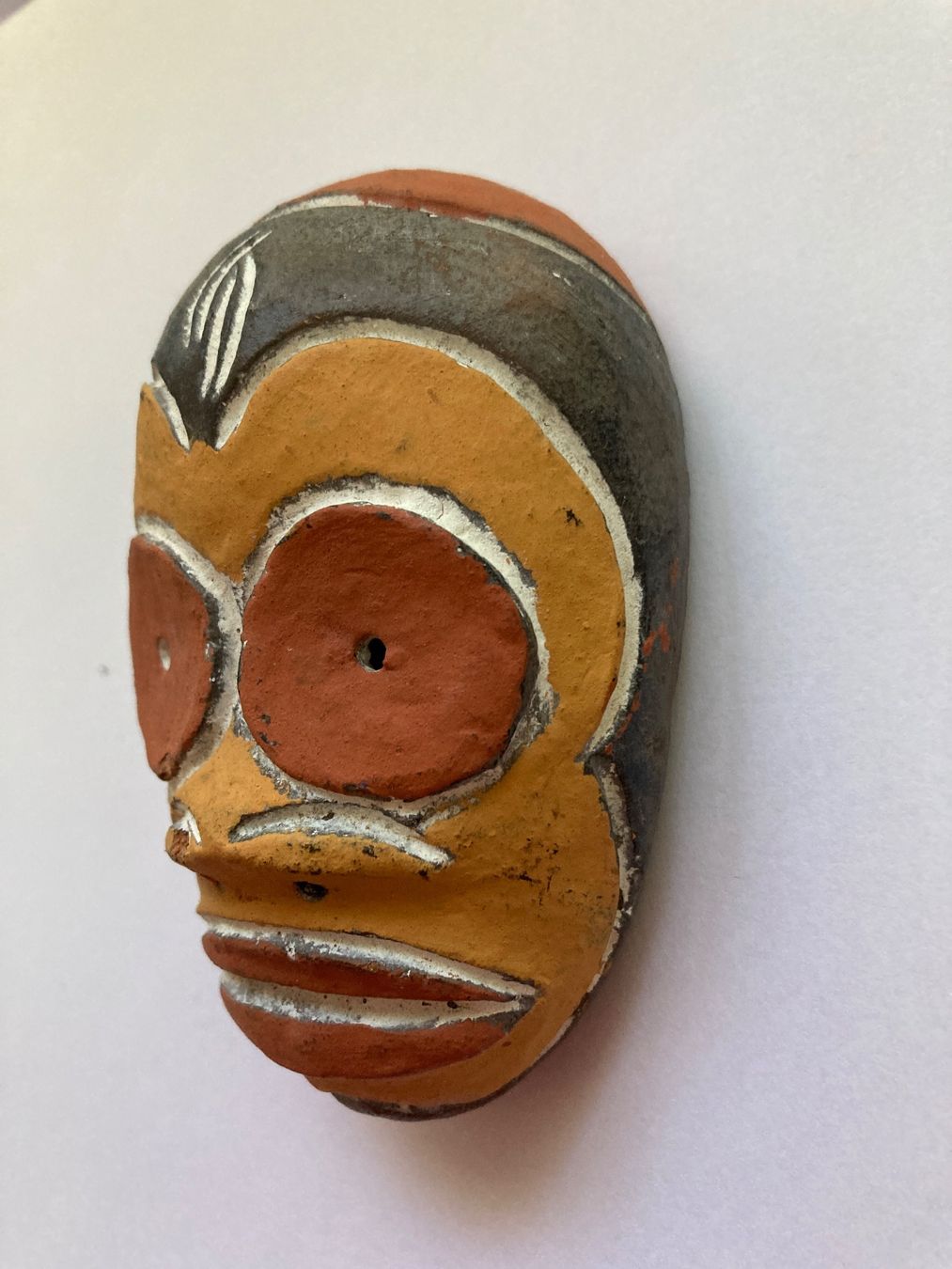 Arte internazionale: Kleine Maske aus Afrika – Usato da Winterthur venduto da greenspell 1