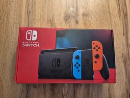 Nintendo Switch Konsole mit Zubehör guter Zustand