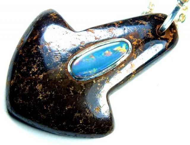 Ciondoli: Opal Halskette mit Opal-Intarsien 32Cts. – Nuovo (secondo la descrizione) da Bern venduto da Grindelwaldaus