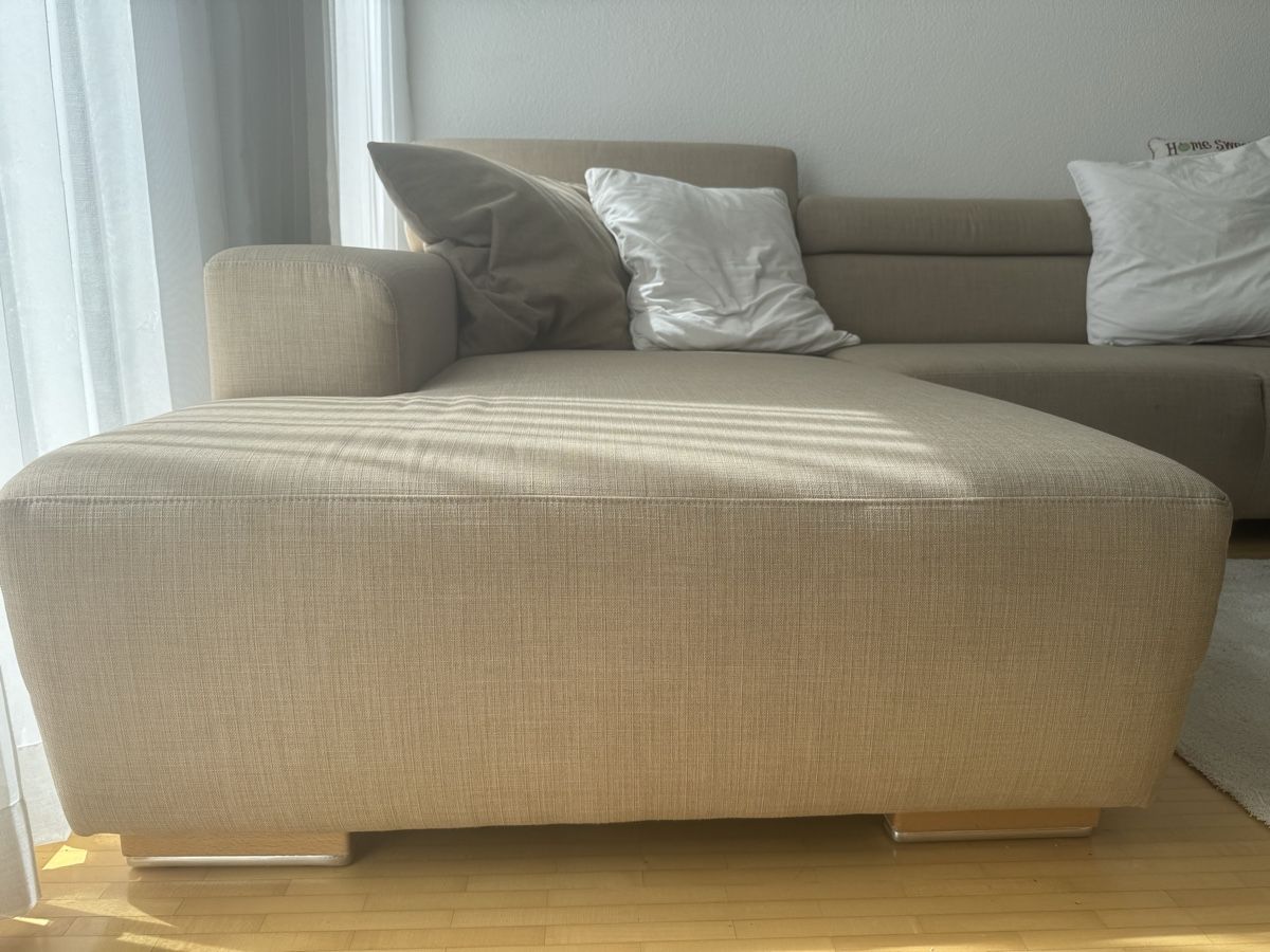 Sofas: Gemütliches Ecksofa mit Hocker beige 2.75m x 1.88m – Gebraucht aus Bassersdorf von Atlanta2000 4