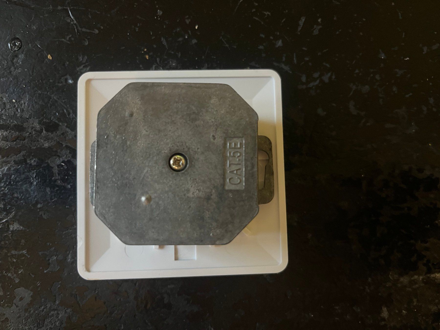 Spine: Netzwerkdose Aufputz RJ45 – Nuovo e nell'imballaggio originale da Hubersdorf venduto da Gewonnen 1