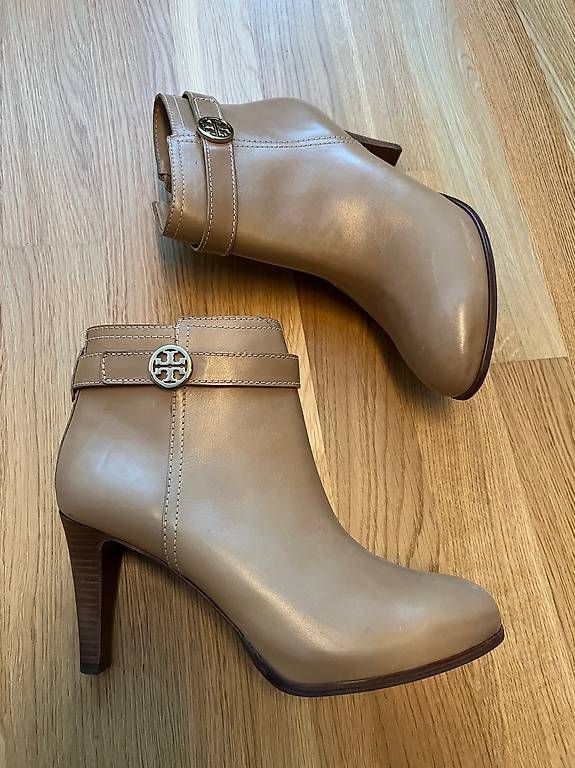 Tory Burch Scarpe da donna: Tory Burch Stiefeletten Grösse 41 / 10M – Usato da Baar venduto da Branka3