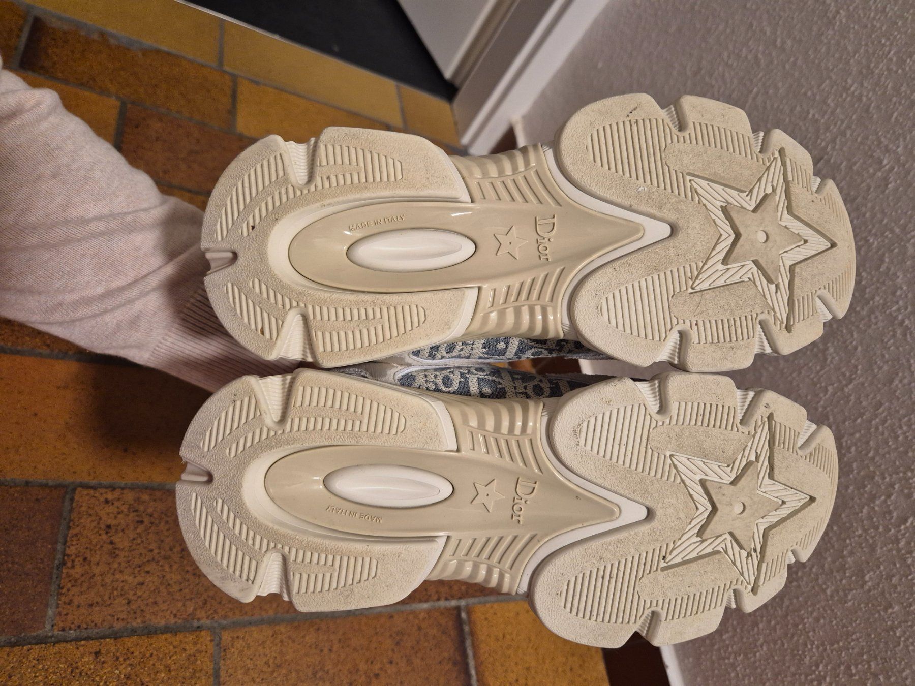 Dior Scarpe da donna: Dior vibe sneakers size 38 – Usato da Luzern venduto da jen_9s9n 6