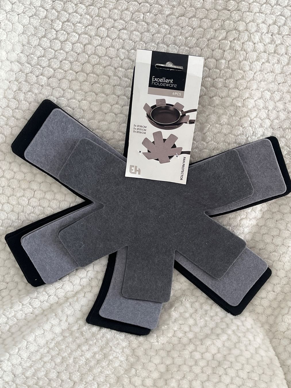 Padelle: Pfannenschoner Set, 6 Stück, Grau/Schwarz – Nuovo e nell'imballaggio originale da Oberegg venduto da MZ_DiesundDas