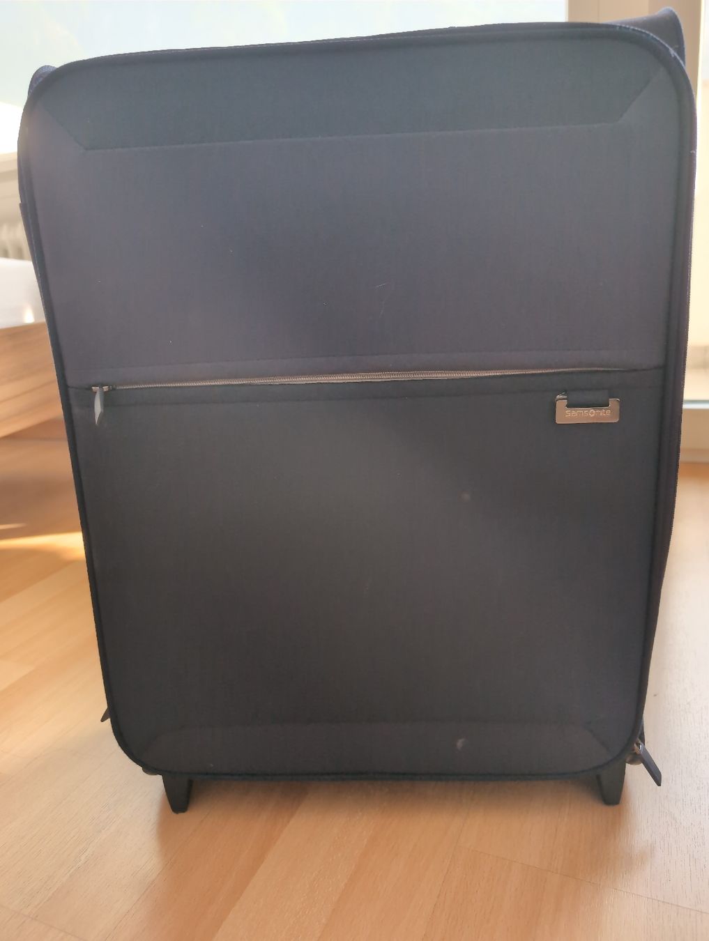 Samsonite Valigie & Borse: Samsonite Suitcase/Trolley, blue, slightly used. – Usato da Glis venduto da livespringly