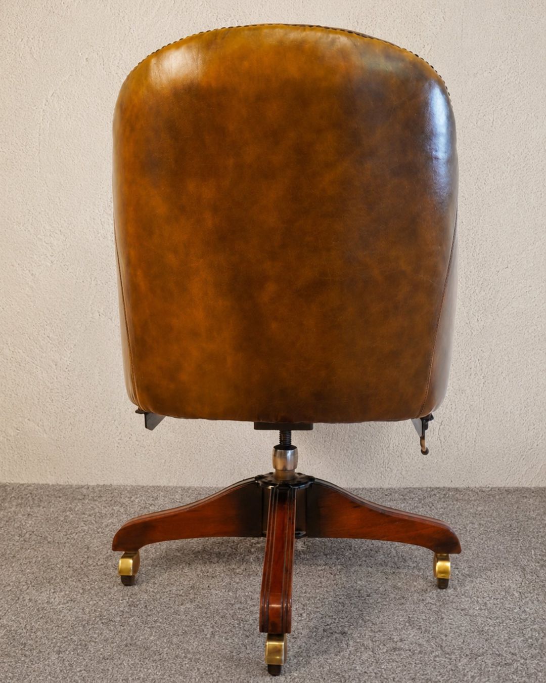 Sessel: FAUTEUIL PEGASUS ART FORMA – Gebraucht aus Moutier von Vintage-signature 6