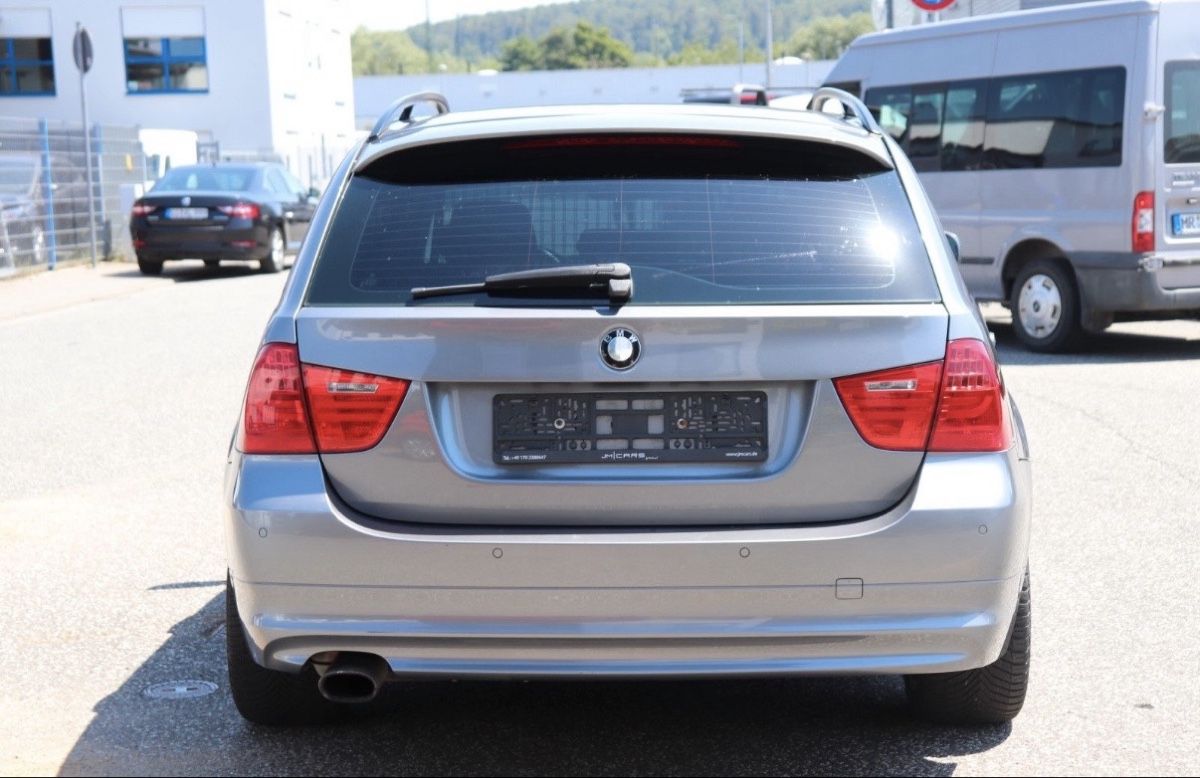 BMW Autos: BMW 320i Touring – Gebraucht aus Ellikon a d Thur von Nur_k77 2