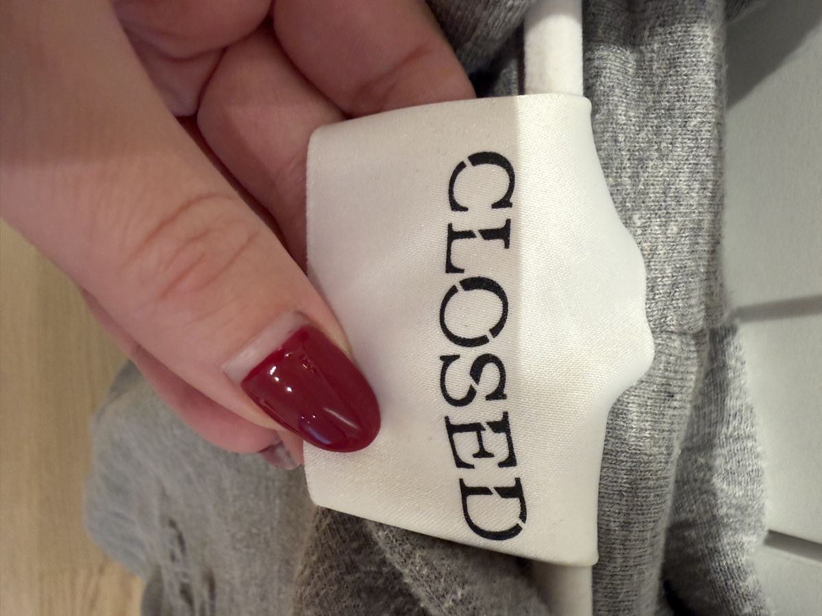 Closed Maglioni & Felpe: Closed | Hoodie Kapuzenpullover | grau | Gr. S – Usato da Wettingen venduto da Lamadeux 1